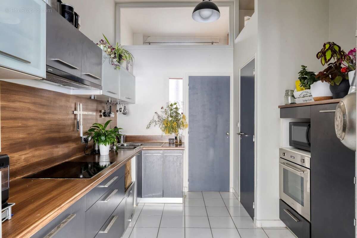 Appartement à PARIS-20E