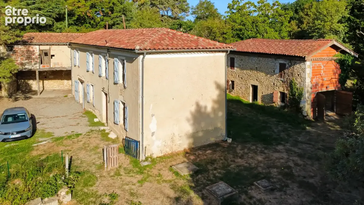 Ferme de 128m2 avec dépendance de 45m2 et terrain de 6000m2 - photo 3