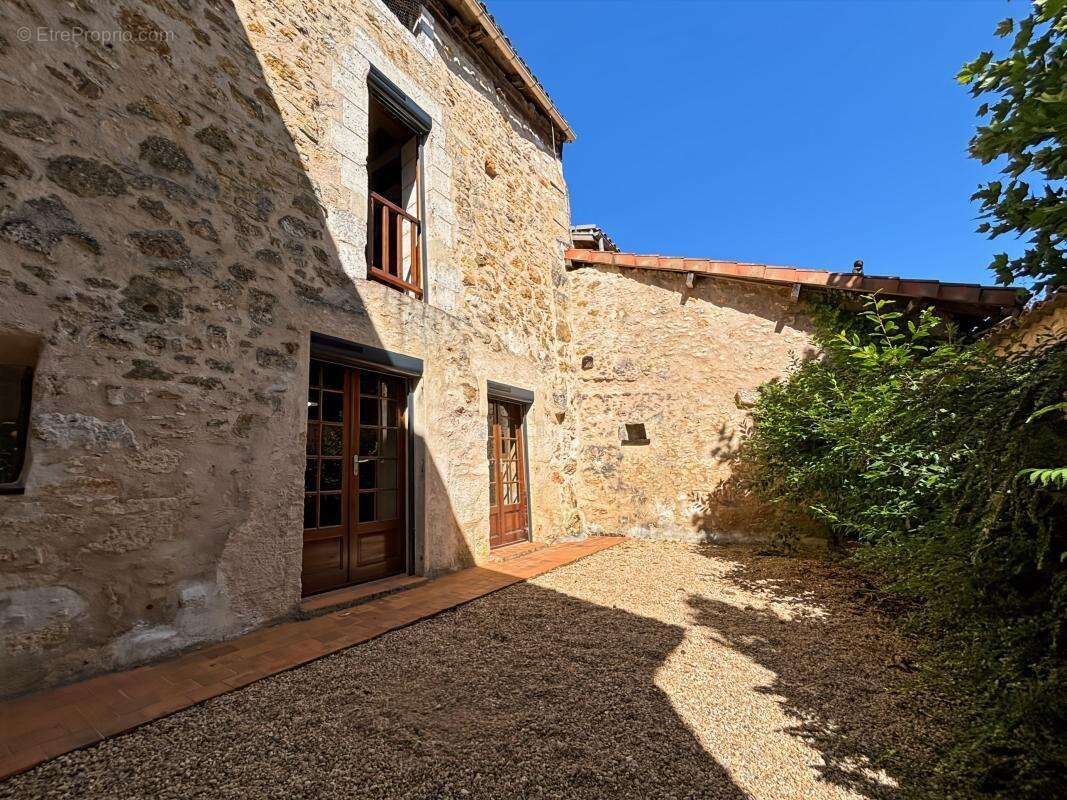 Belle propriété ancienne avec potentiel touristique en Dordogne - photo 18