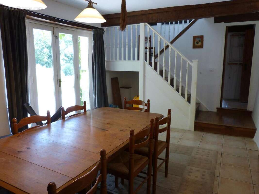 À vendre, dans le Gers proche de Trie-sur-Baise: maison gasconne 4 chambres avec gîte 3 chambres, piscine et jardin de 6 904 m². - photo 9