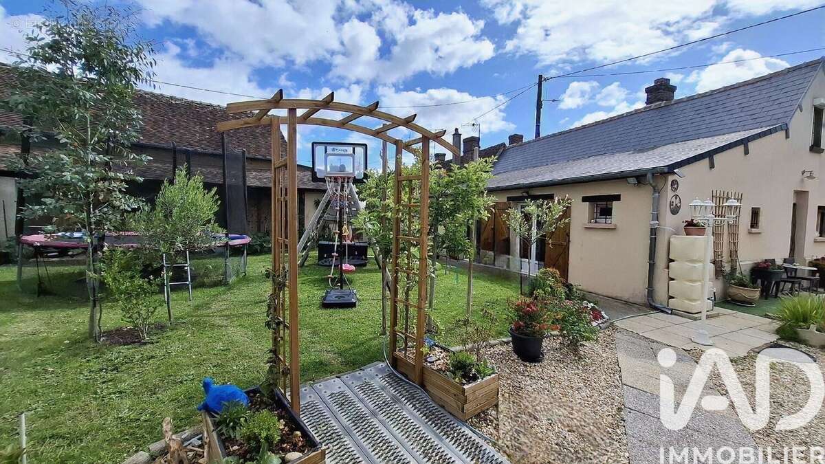 Maison 87 m² à Conches-En-Ouche  - photo 4