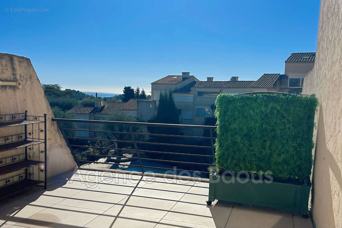 Appartement à VENCE