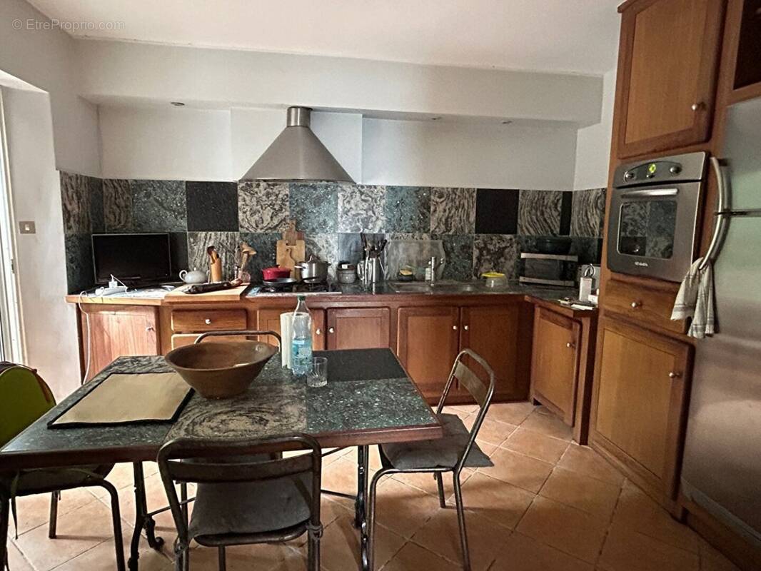 56699684b.jpg - Commerce à PAU