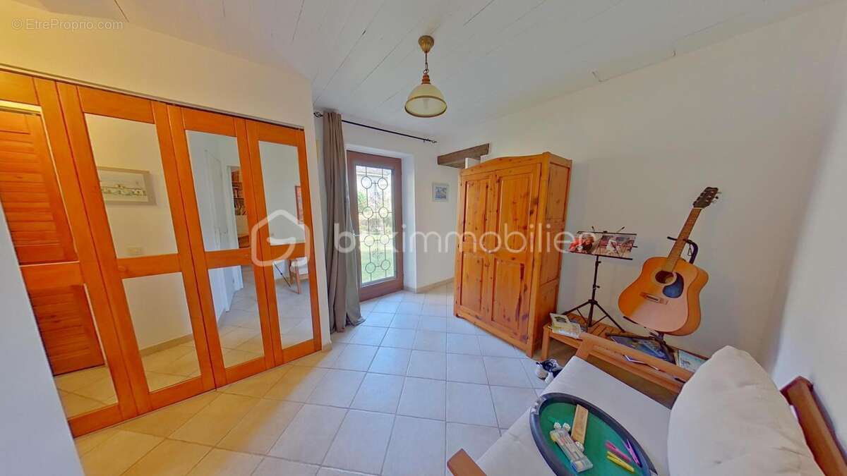 Maison à COURLON-SUR-YONNE