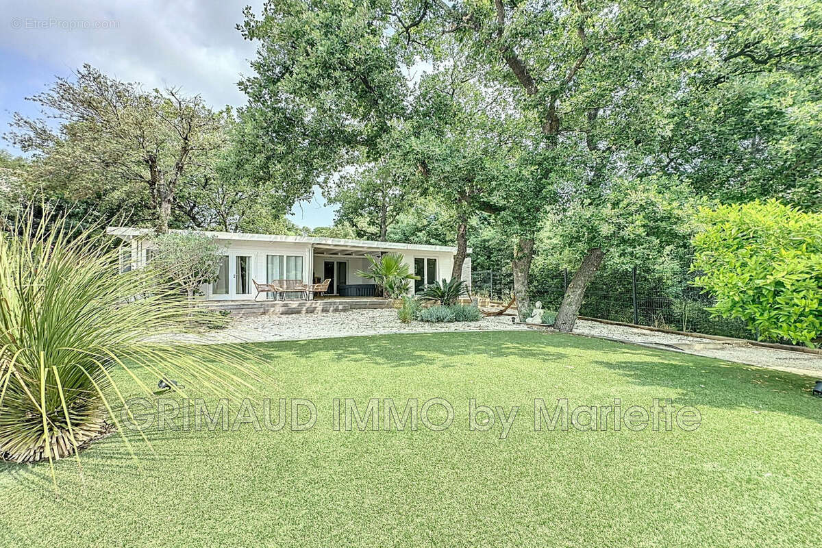 Maison à PLAN-DE-LA-TOUR