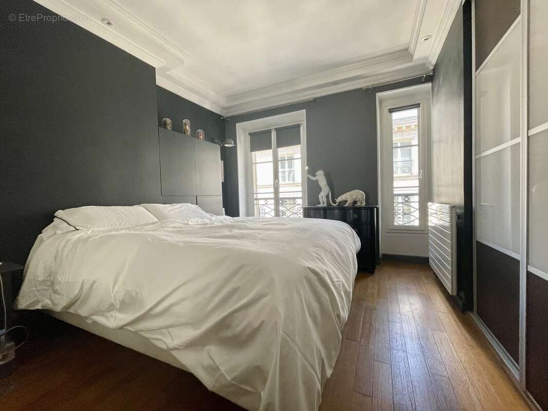Appartement à PARIS-10E