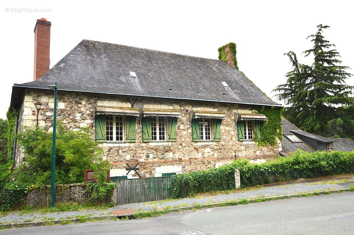 A vendre  belle Batisse a valoriser 7 pièces  Loire Layon Aubance (49) - photo 4