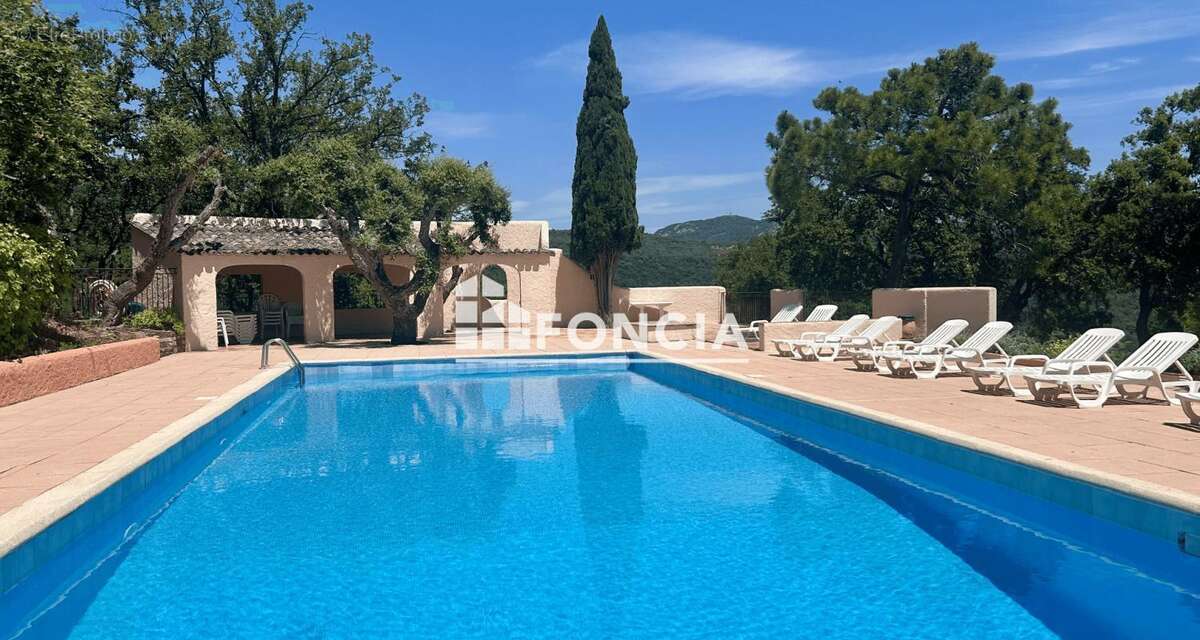 Appartement à GRIMAUD