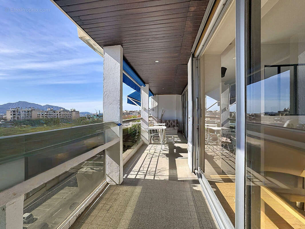 Appartement à MARSEILLE-8E