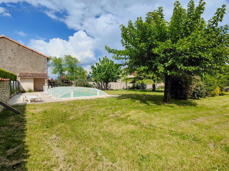 Maison à CIVRAY