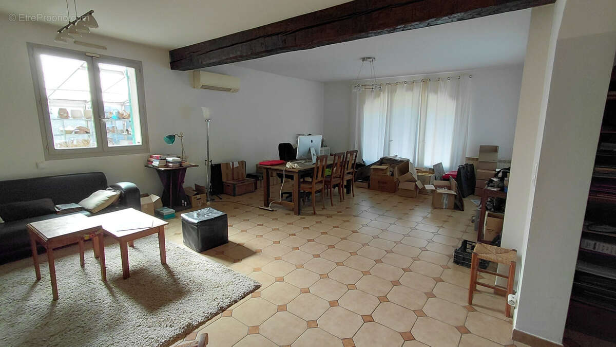 Maison à SAINT-MONTAN