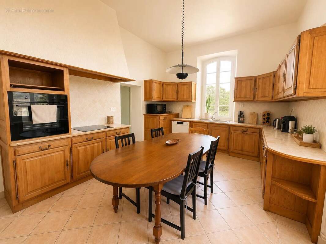 Propriété de caractère en pierres – Domaine équestre sur près de 6 hectares - photo 7