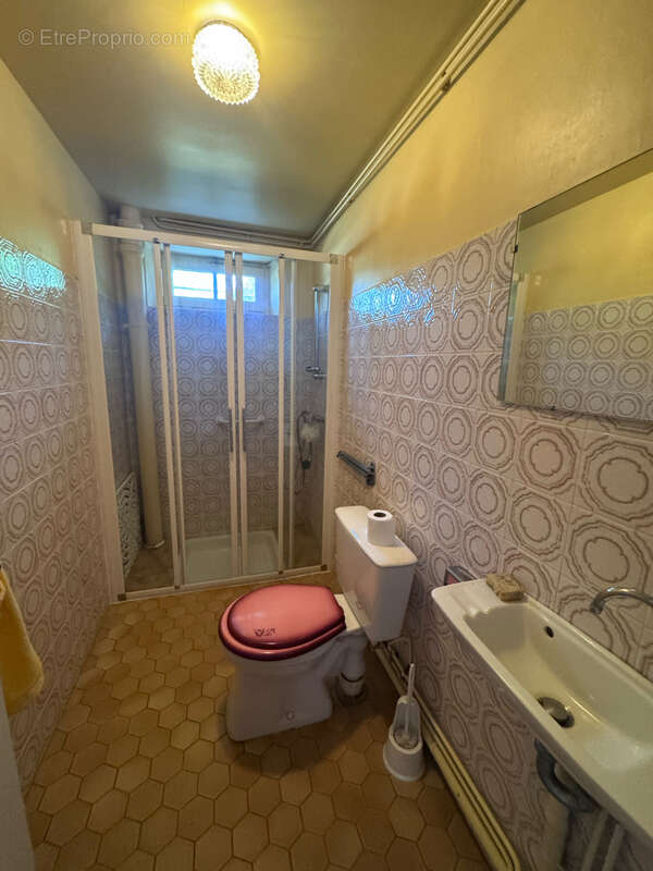 Maison indépendante avec terrain, garage et 6 chambres - vue dégagée - photo 11