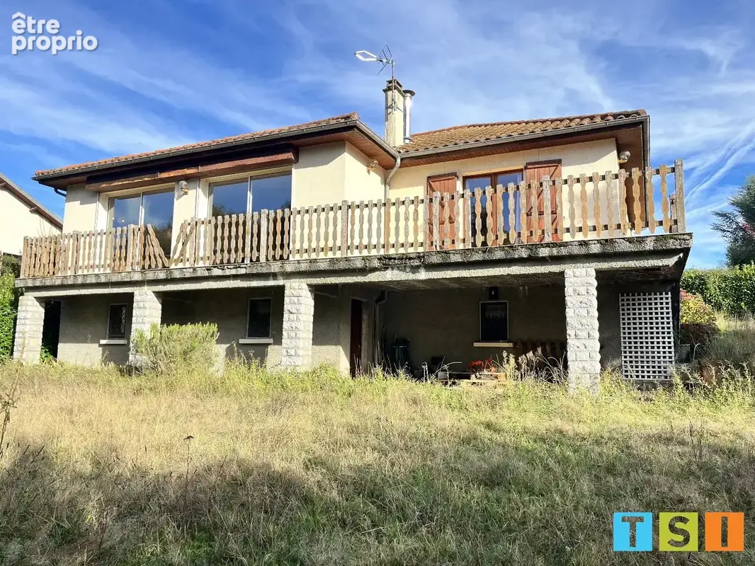 Saint-Laurent de Neste : Maison de plain-pied avec beau potentiel :110 m² habitables sur 878 m² de terrain. - photo 1