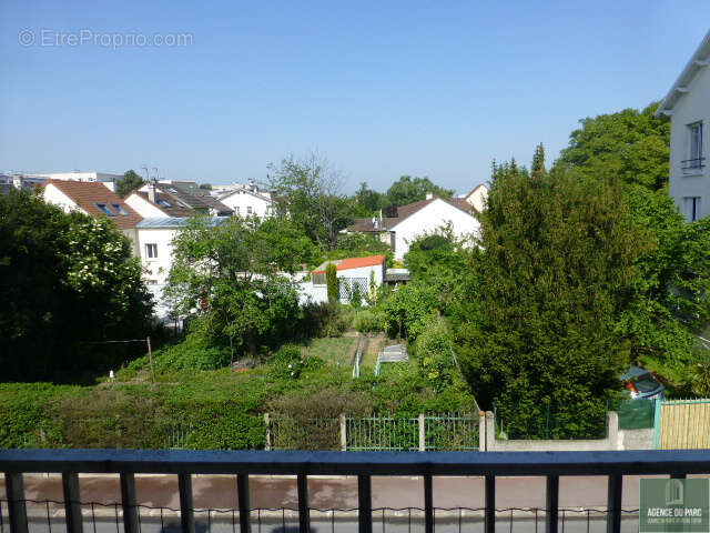 Appartement à SURESNES