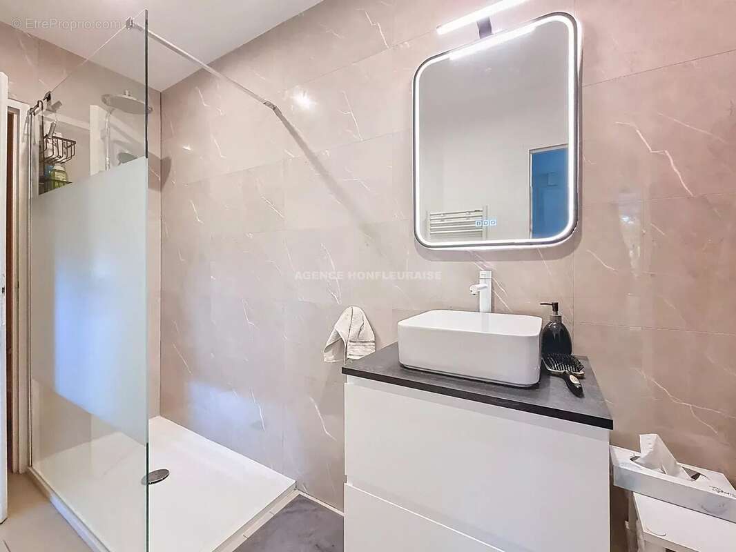 Maison 208 m² à Honfleur  - photo 7