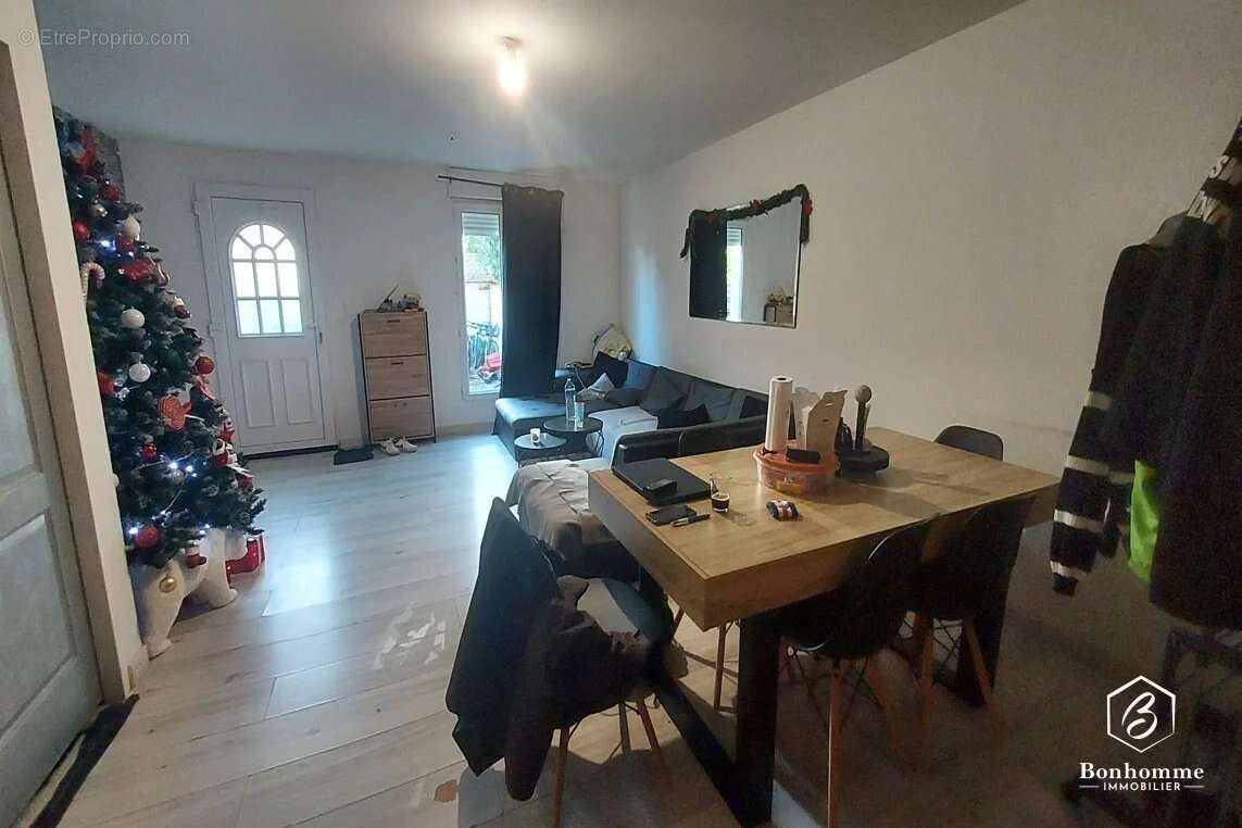 Appartement à LANGOIRAN