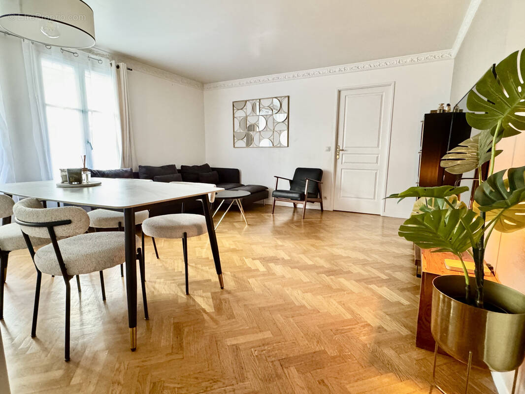 Appartement à THIAIS