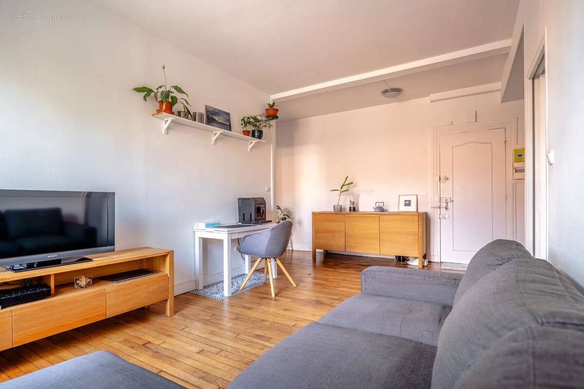T2 de 33,69 m² – Suresnes - photo 12