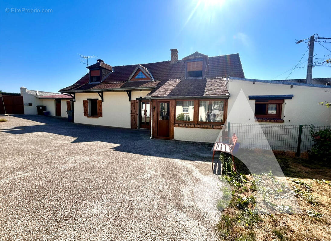Maison à SAINT-MARTIN-LONGUEAU