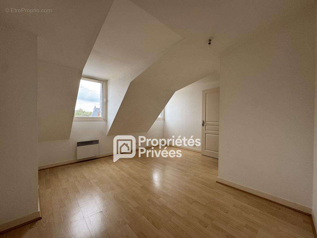 A VENDRE 37000 Appartement DUPLEX Tours centre 4 pièces 75 m2 - photo 9