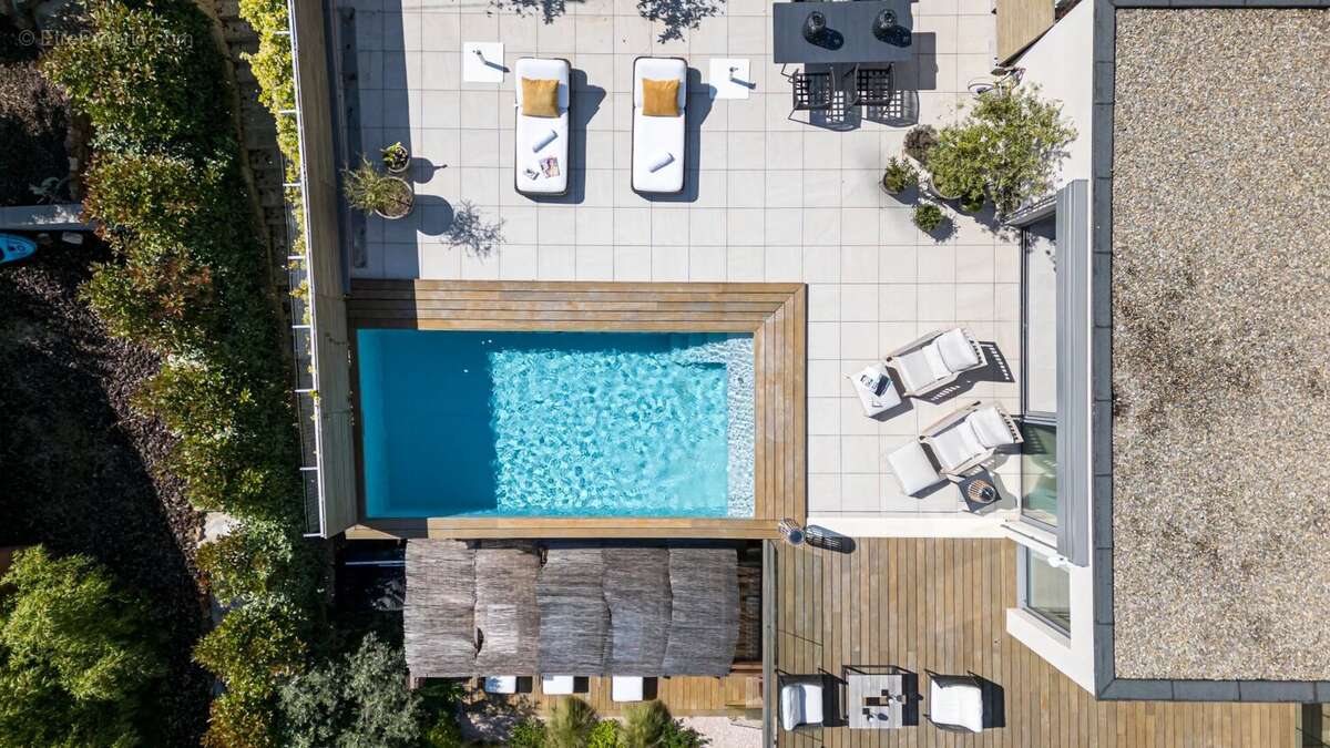 Maison à THEOULE-SUR-MER