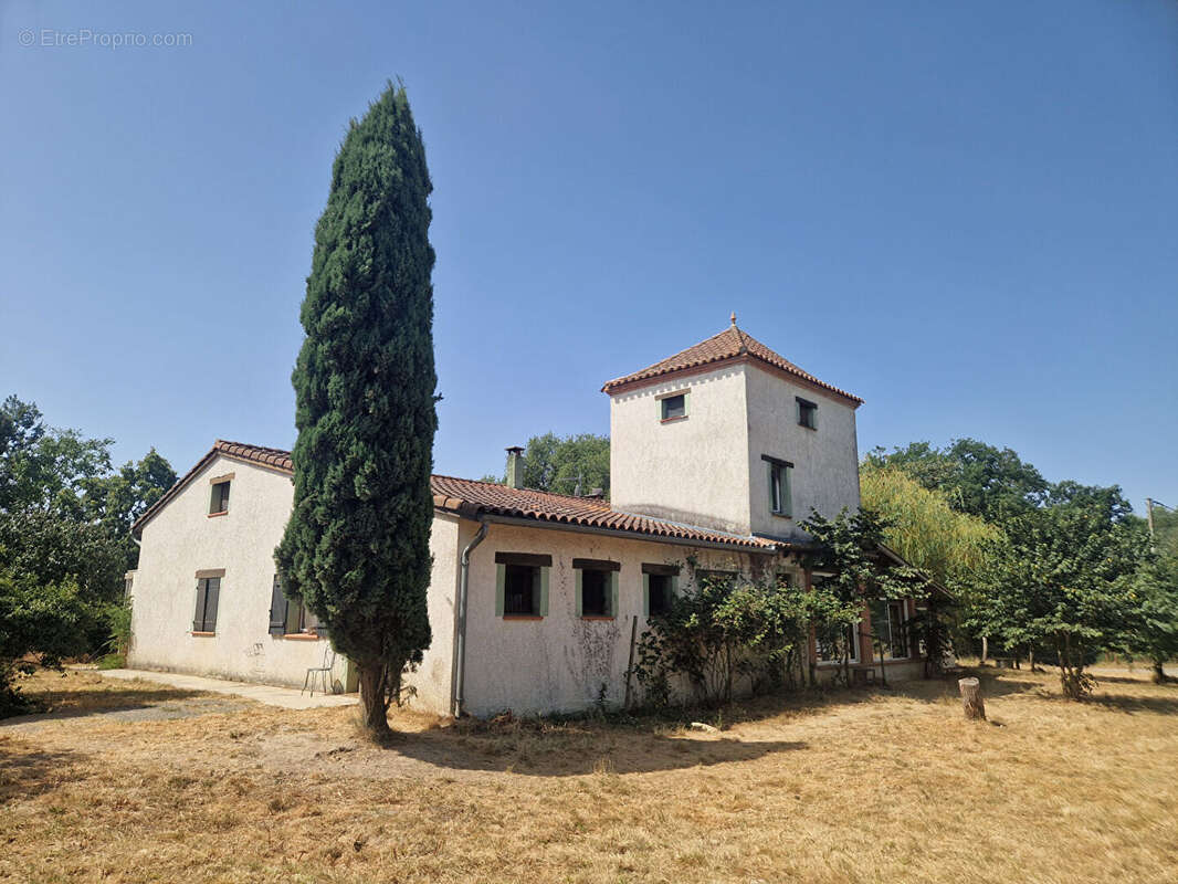 Centre équestre avec maison d'habitation, sur 16Ha - photo 12