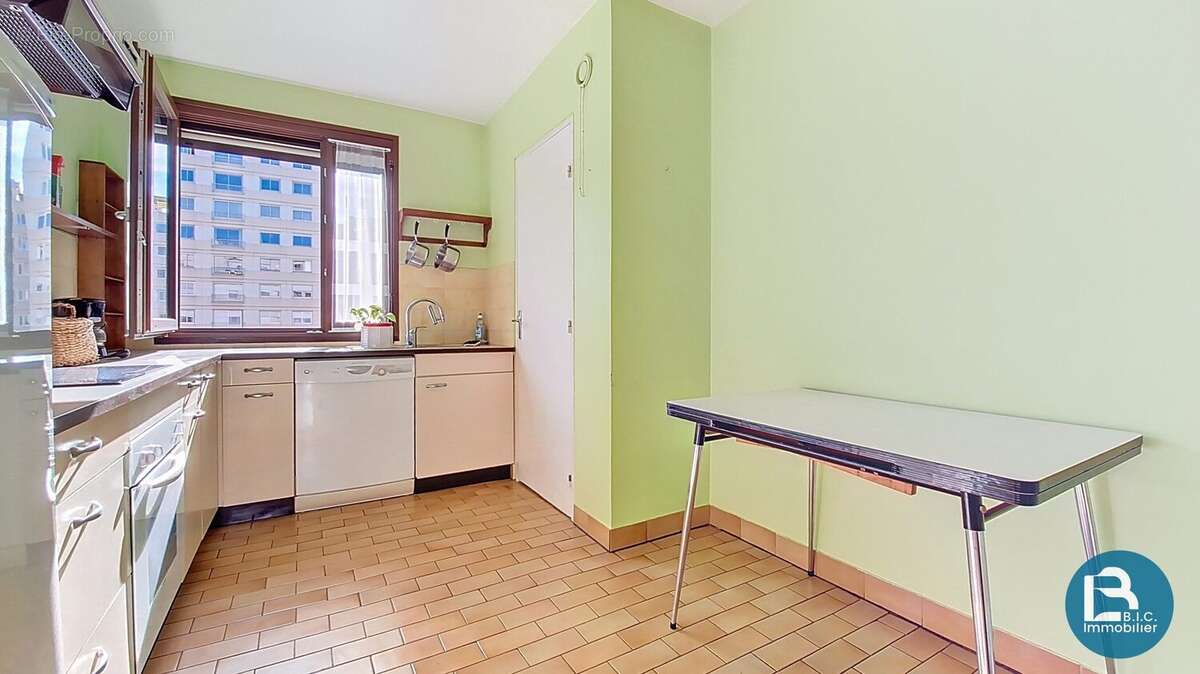 Appartement à LYON-7E