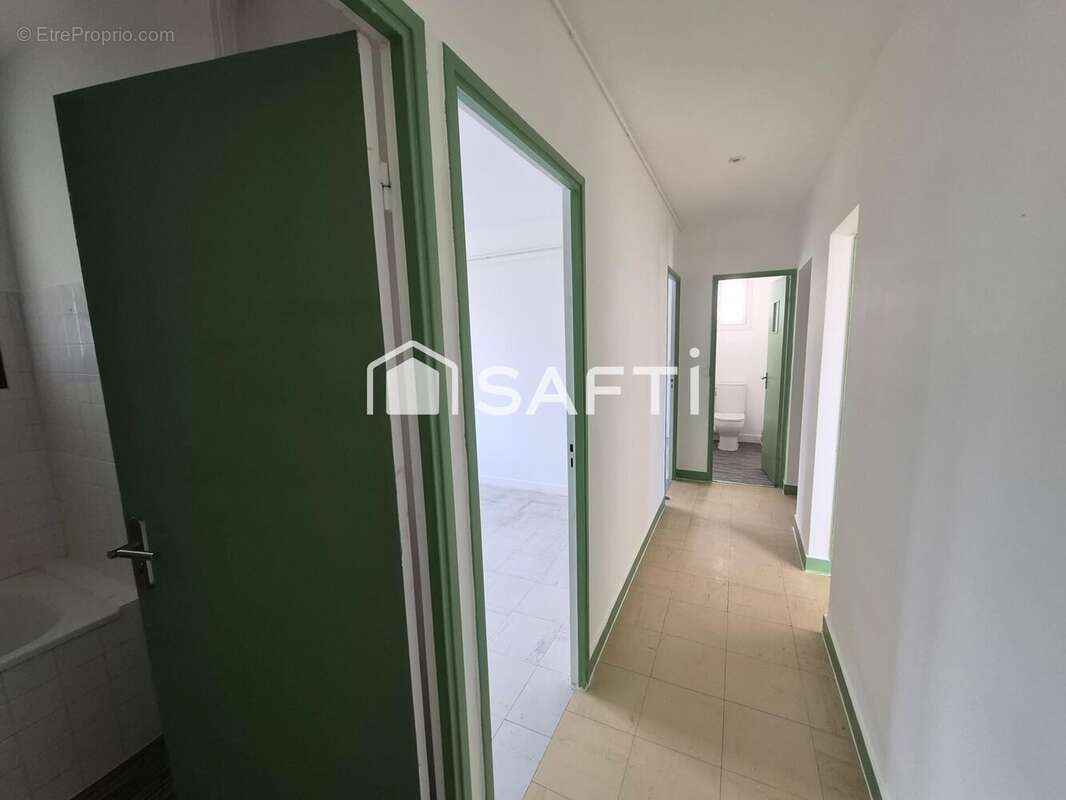 Photo 8 - Appartement à DESCARTES