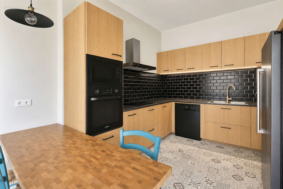 Maison de ville rénovée centre Langon - photo 7