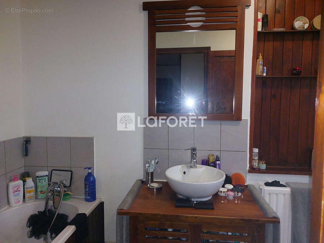 Maison à VACQUERIE-LE-BOUCQ