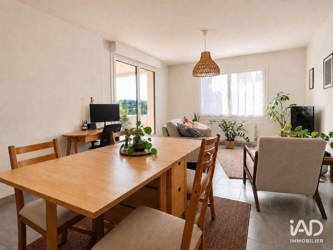 Photo 1 - Appartement à VILLENAVE-D'ORNON