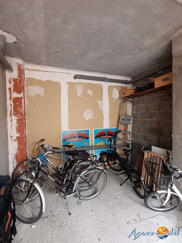 Parking à SAINT-CYPRIEN