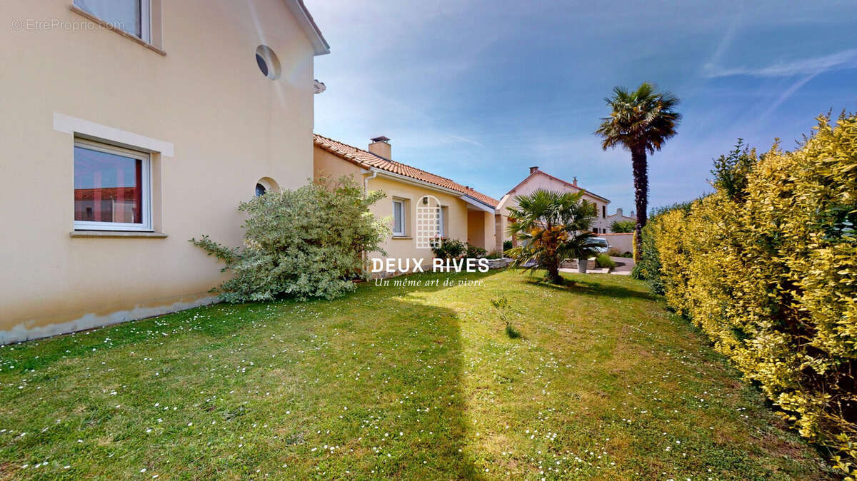 Maison à SAINT-PHILBERT-DE-GRAND-LIEU