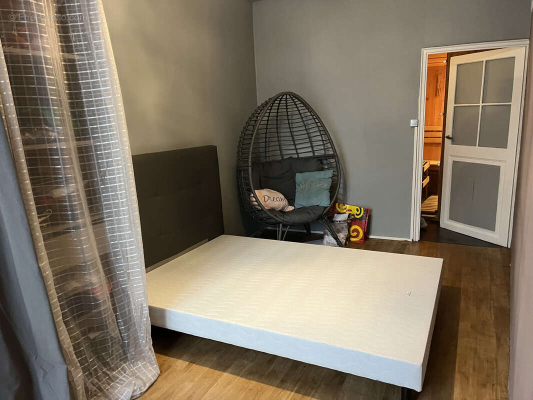 Enormes possibilités pour cette maison de ville ! - photo 5