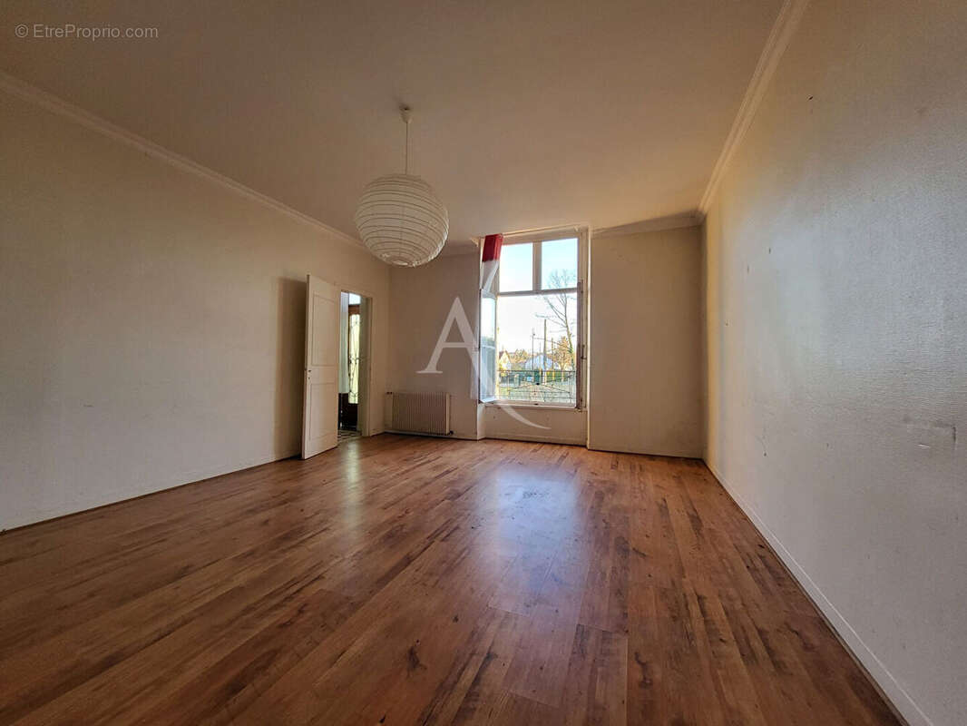 Appartement à MOUSSEAUX-LES-BRAY