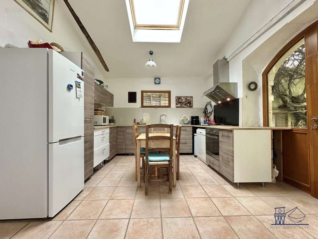 Maison 121 m² à Arces  - photo 3