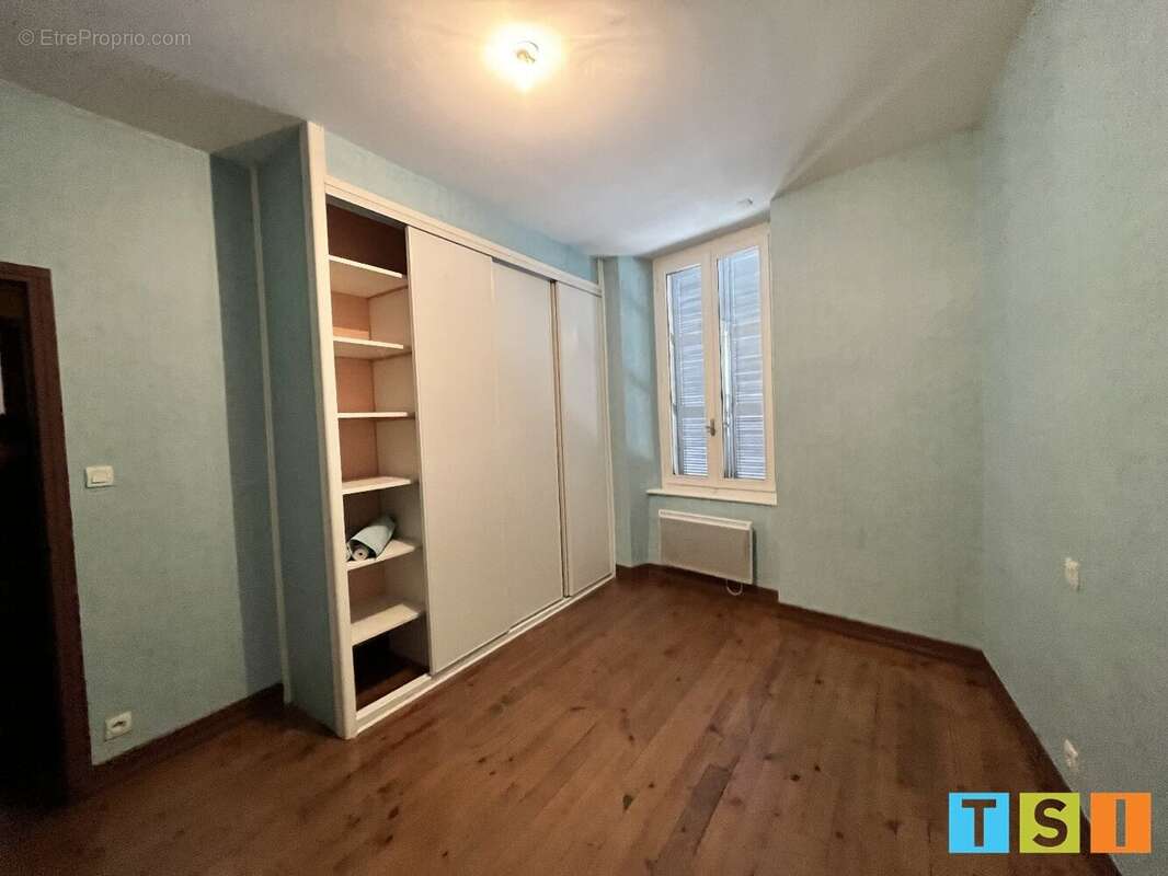 Maison à MONTREJEAU