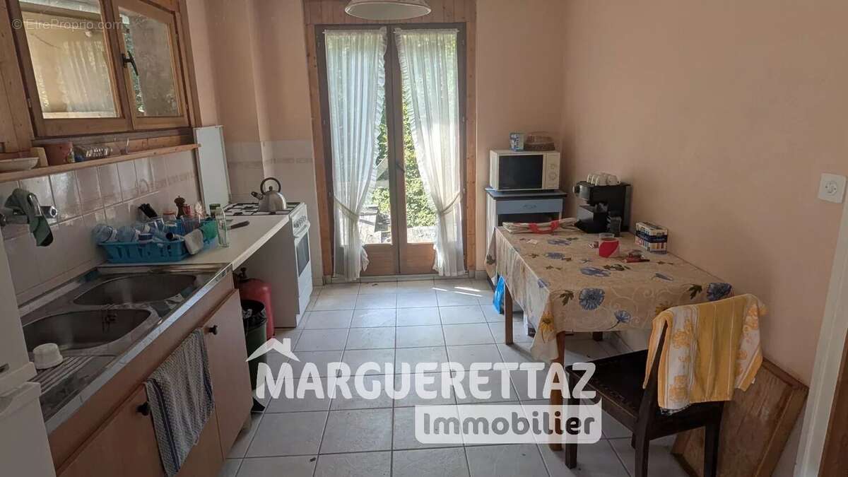 Maison à SAINT-JEAN-DE-THOLOME