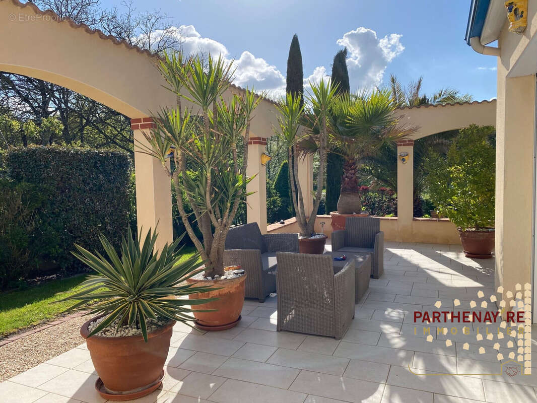 Maison à LA CHAPELLE-SAINT-LAURENT