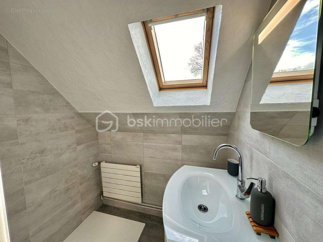 Longère de caractère rénovée – DPE B – 180 m² à Fouesnant - photo 15