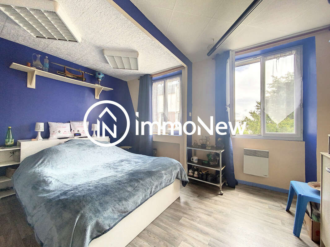 Maison à DONVILLE-LES-BAINS