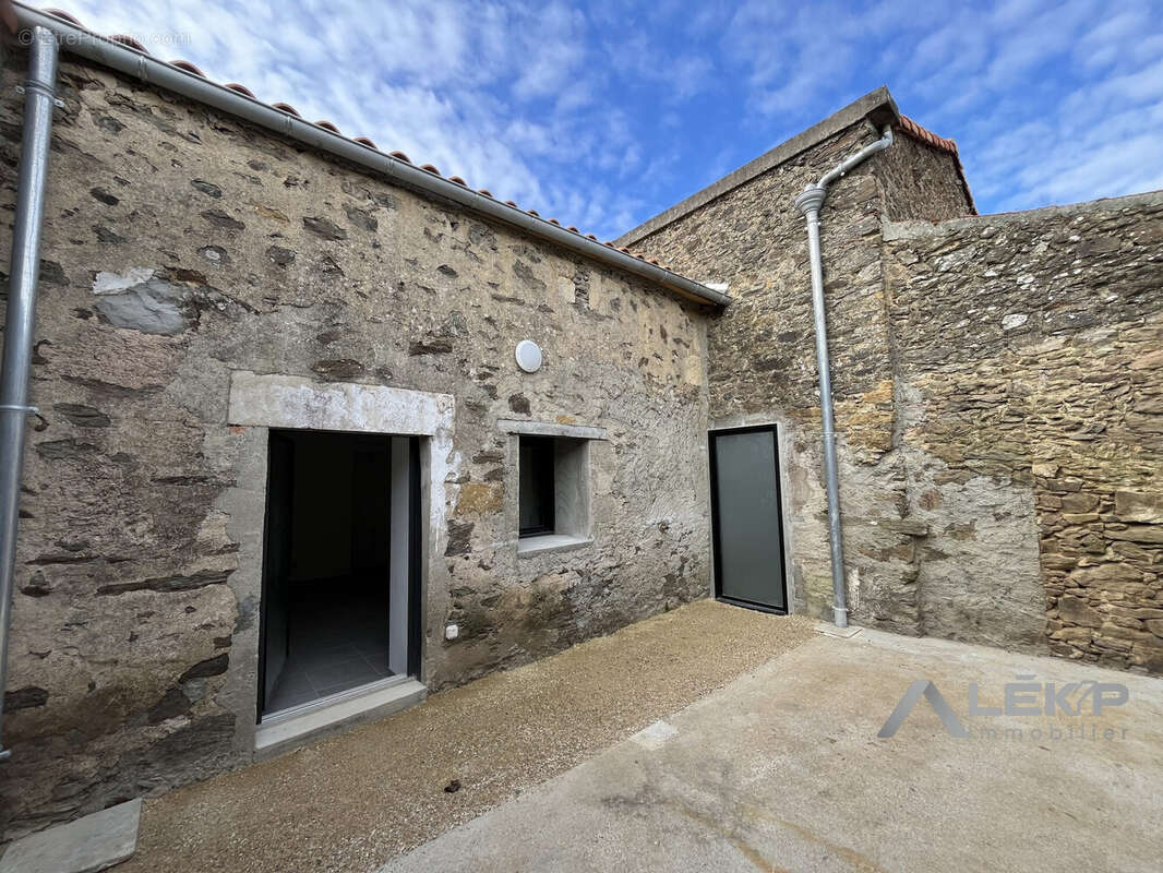 Maison à POUZAUGES