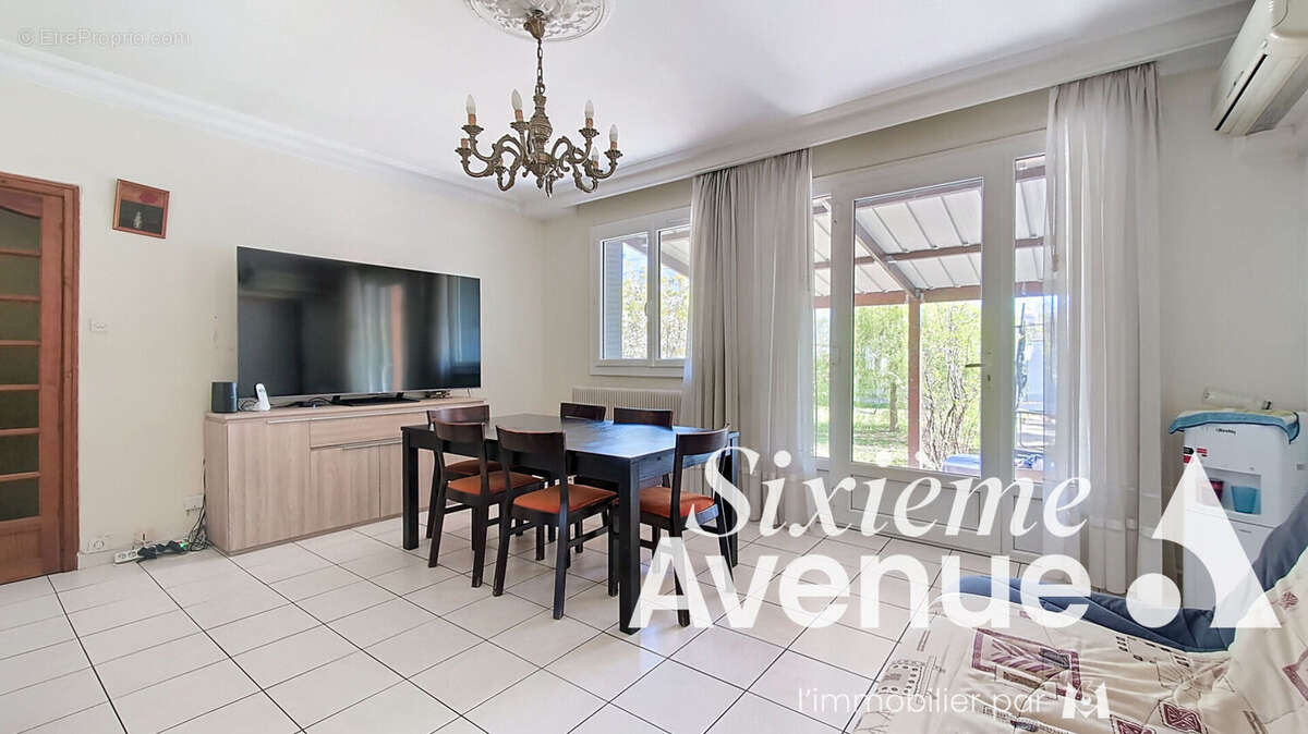 Maison à VENISSIEUX