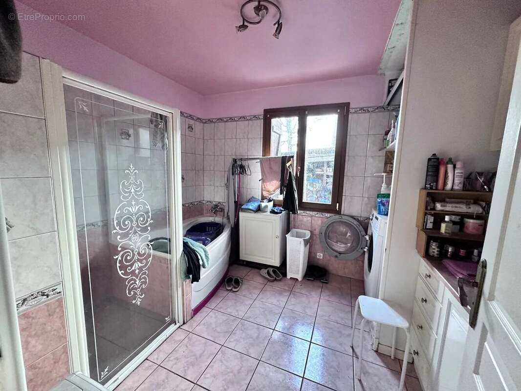 Maison à THORE-LA-ROCHETTE