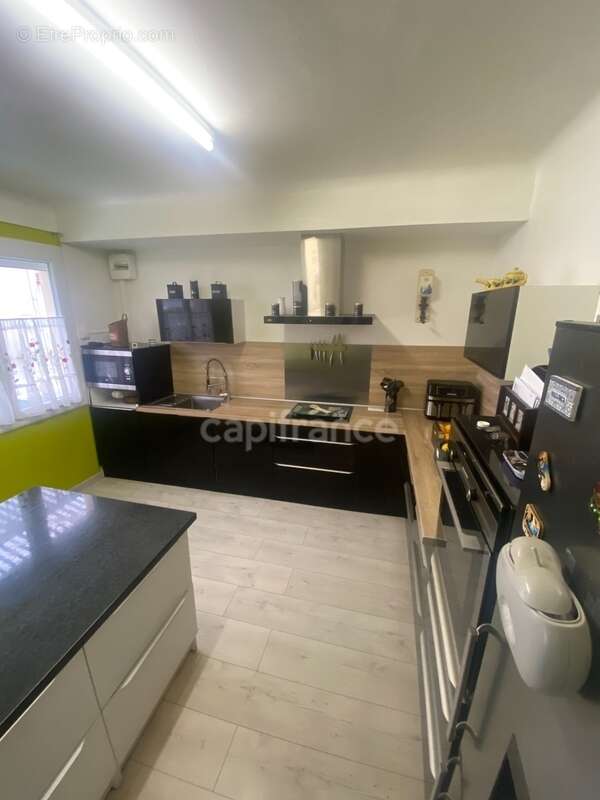 Maison à DECAZEVILLE