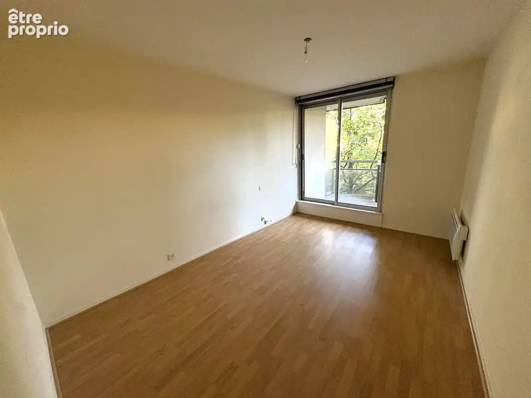 Appartement t3 / balcon / ascenseur / cave / place de parking privative en sous-sol / chamalières - photo 6