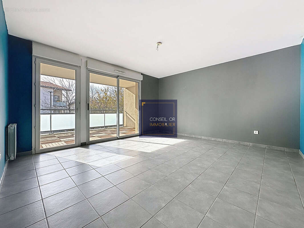 Appartement à SAINT-GENIS-LAVAL