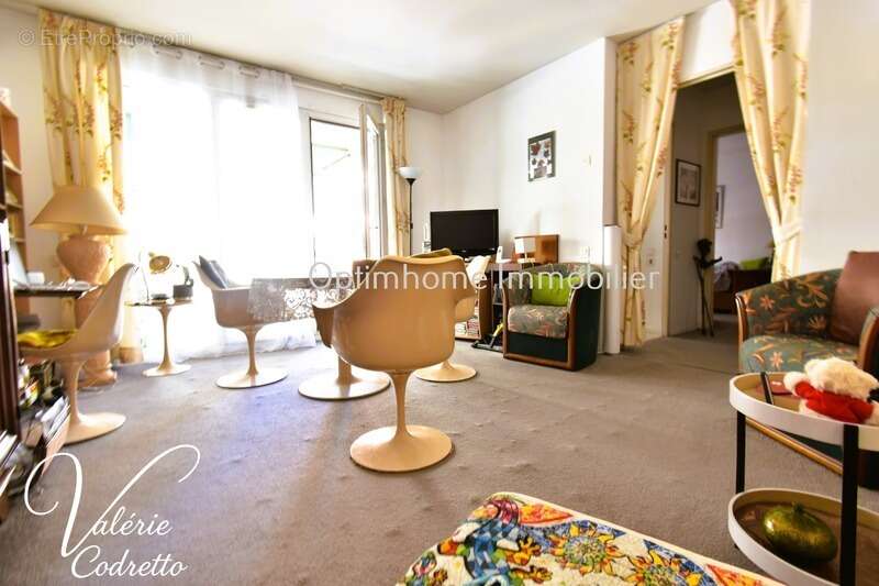 Appartement à HYERES