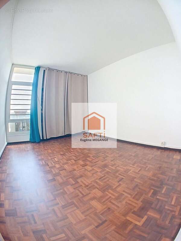 Photo 2 - Appartement à CAYENNE